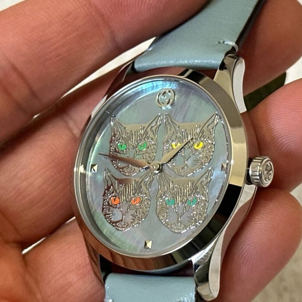 GUCCI LIMITED EDITION VERY RARE, Feline Heads, Mother-of-Pearl Dial Ladies Watch - Picture 4 of 9